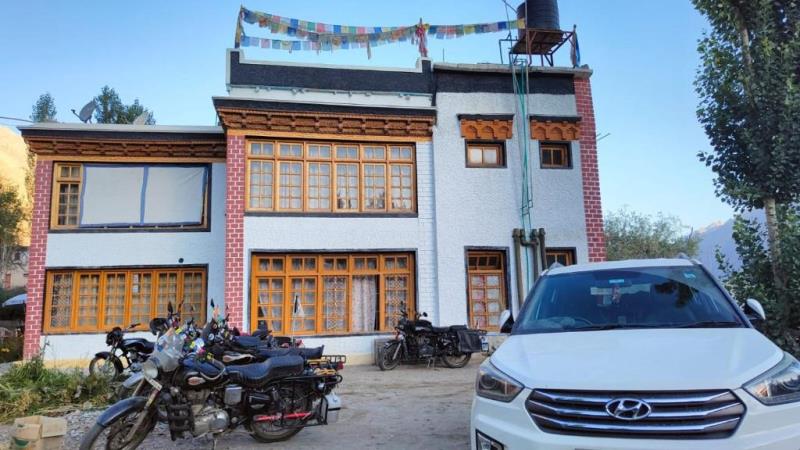 Zambla Home Stay